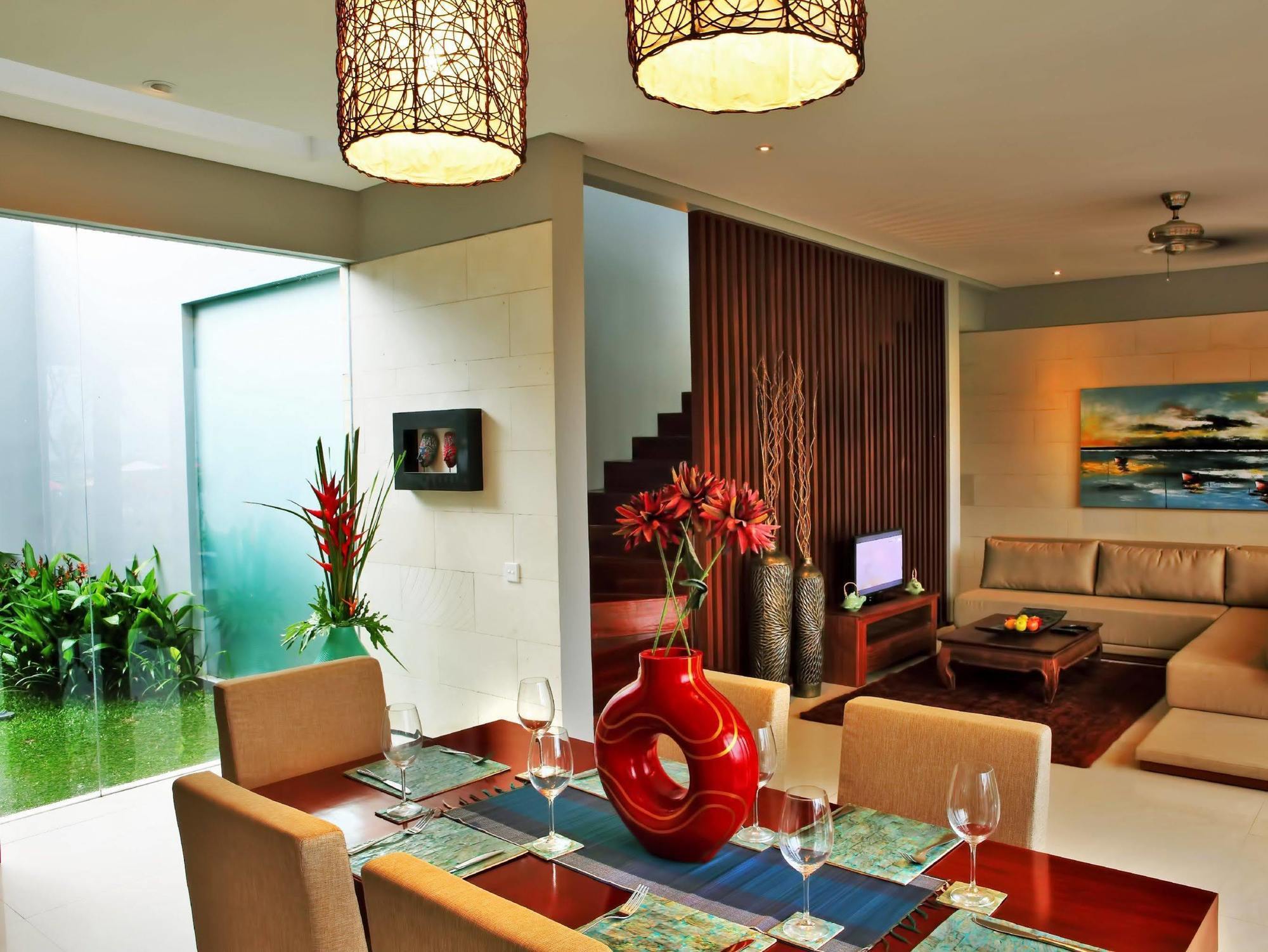 Nitya Loka Villas Kuta  Exterior photo