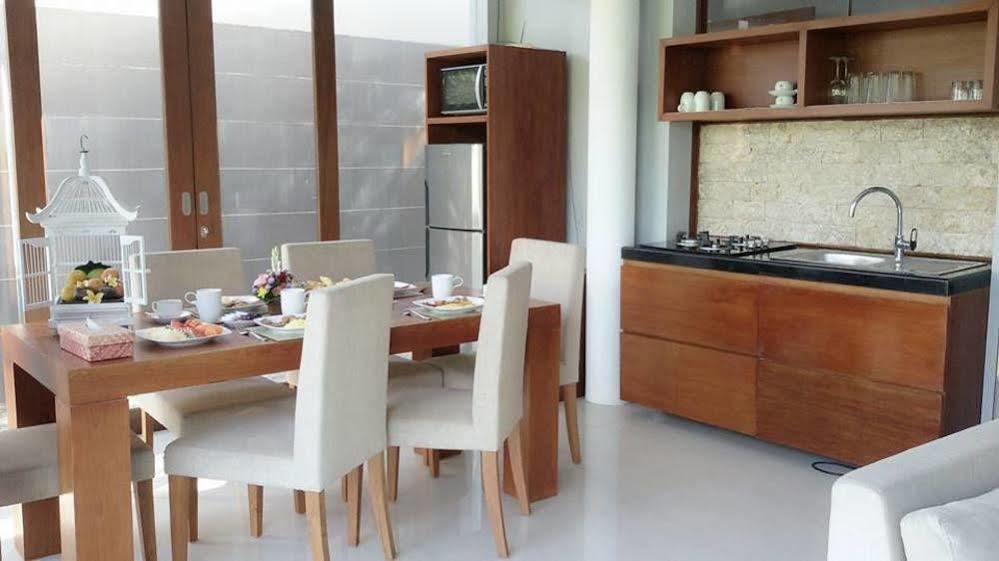 Nitya Loka Villas Kuta  Exterior photo
